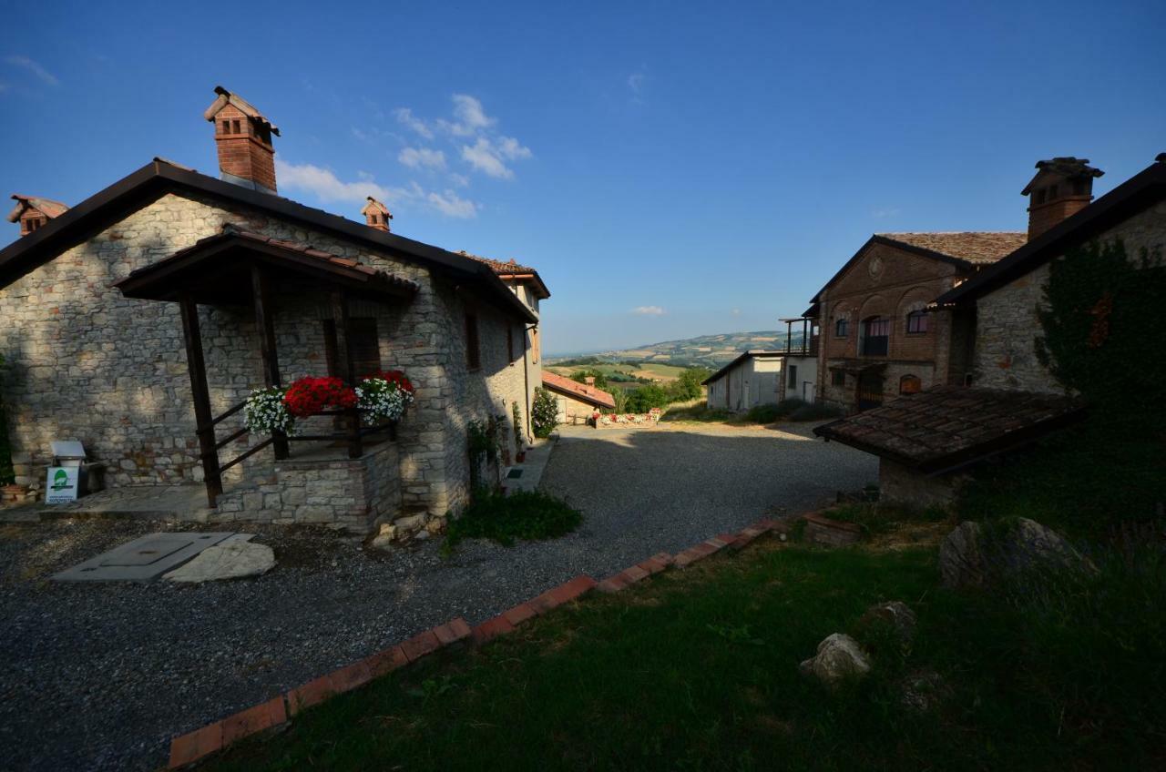 فيلا Agriturismo Agronauta Piozzano المظهر الخارجي الصورة